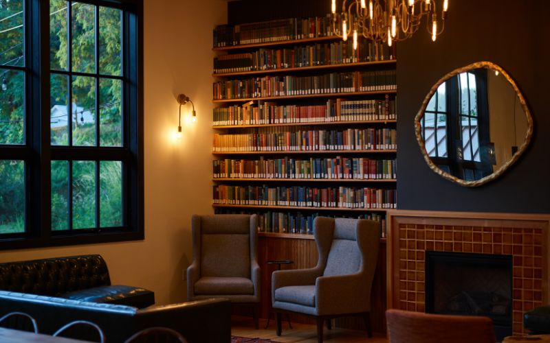 floor to ceiling bookshelves